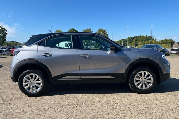 Sølv Opel Mokka fra 2022