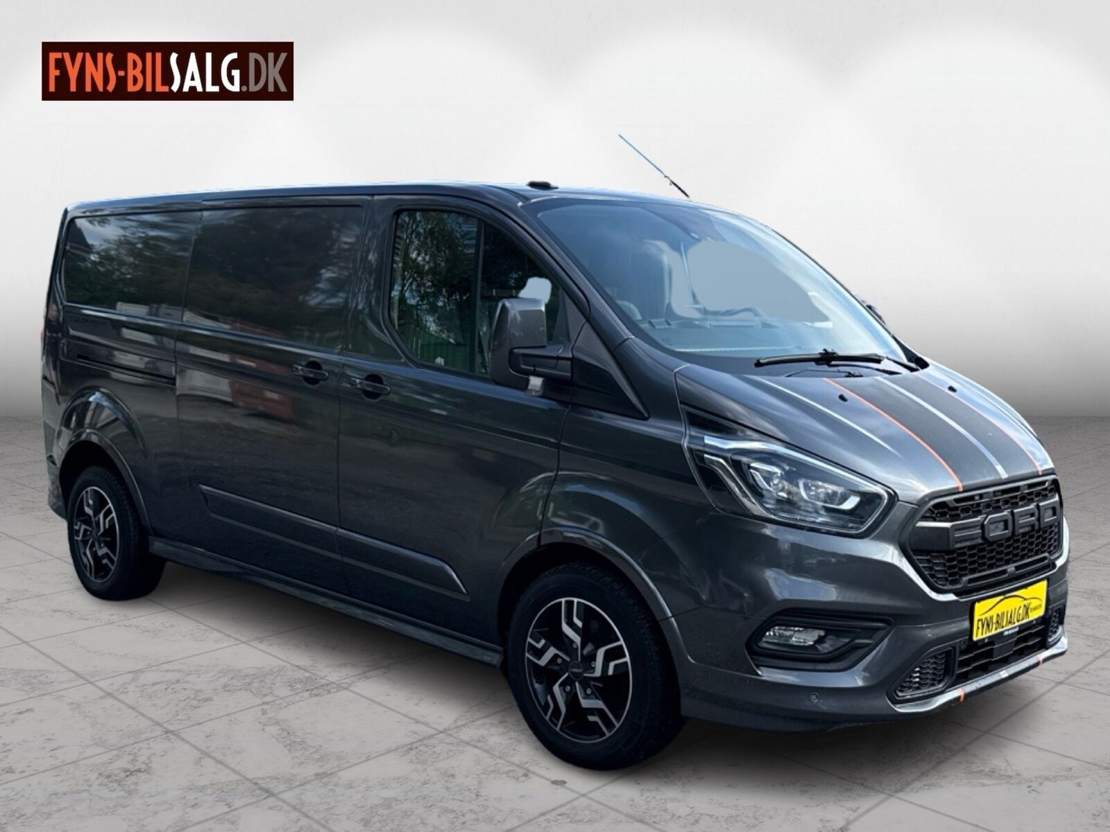 Sort Ford Transit Custom fra 2019