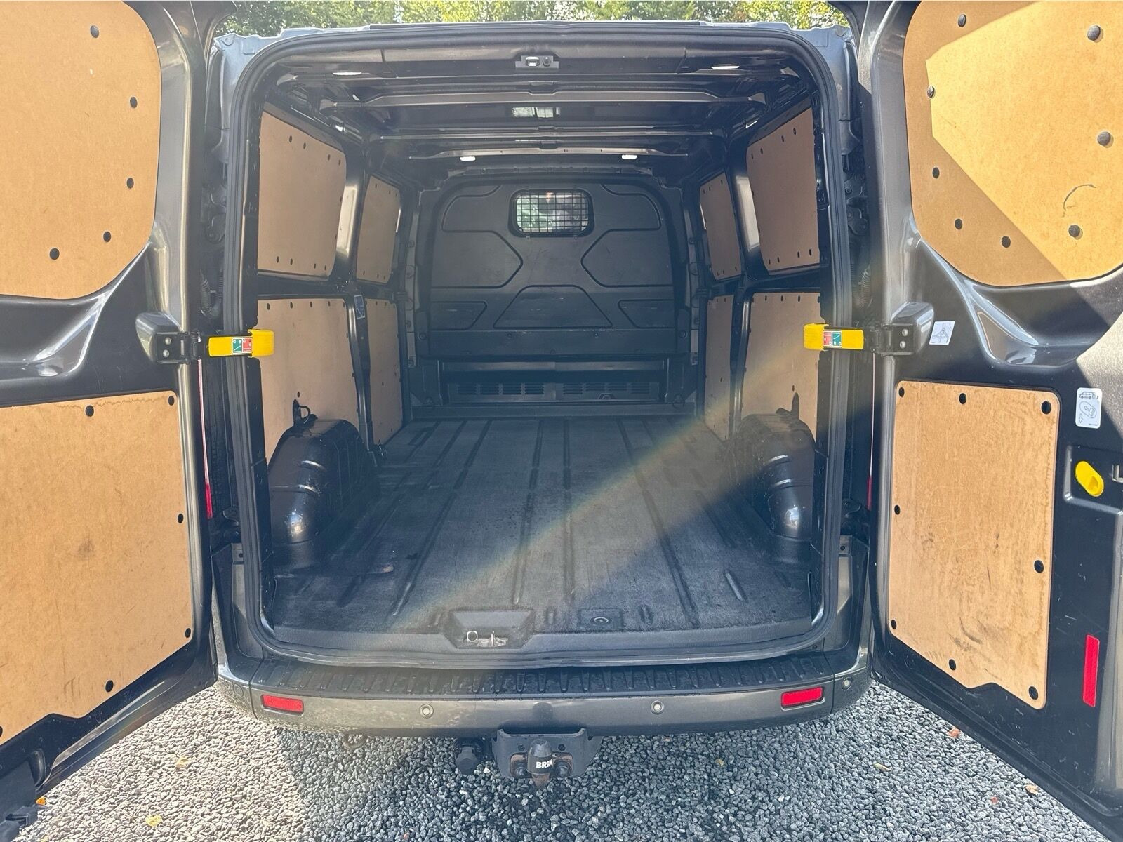 Sort Ford Transit Custom fra 2019