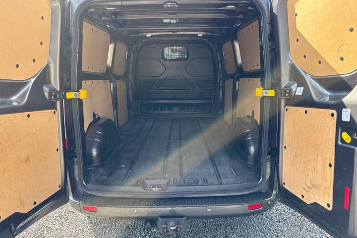 Sort Ford Transit Custom fra 2019