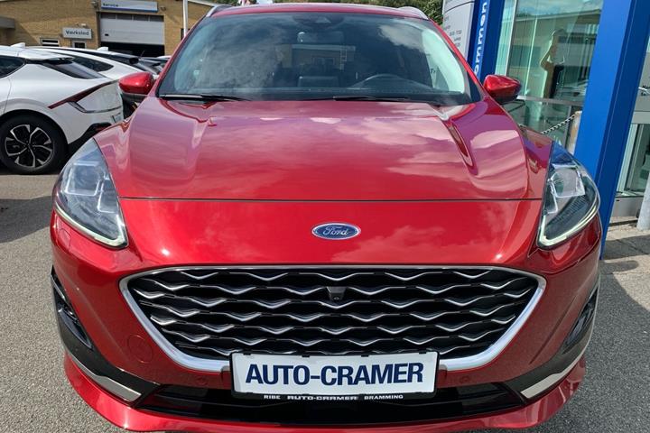 Rød Ford Kuga fra 2022