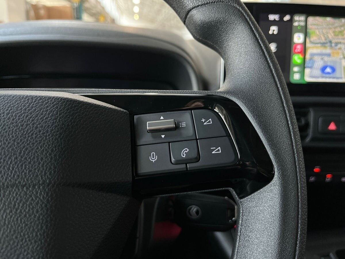 Grå Citroën ë-Berlingo fra 2025