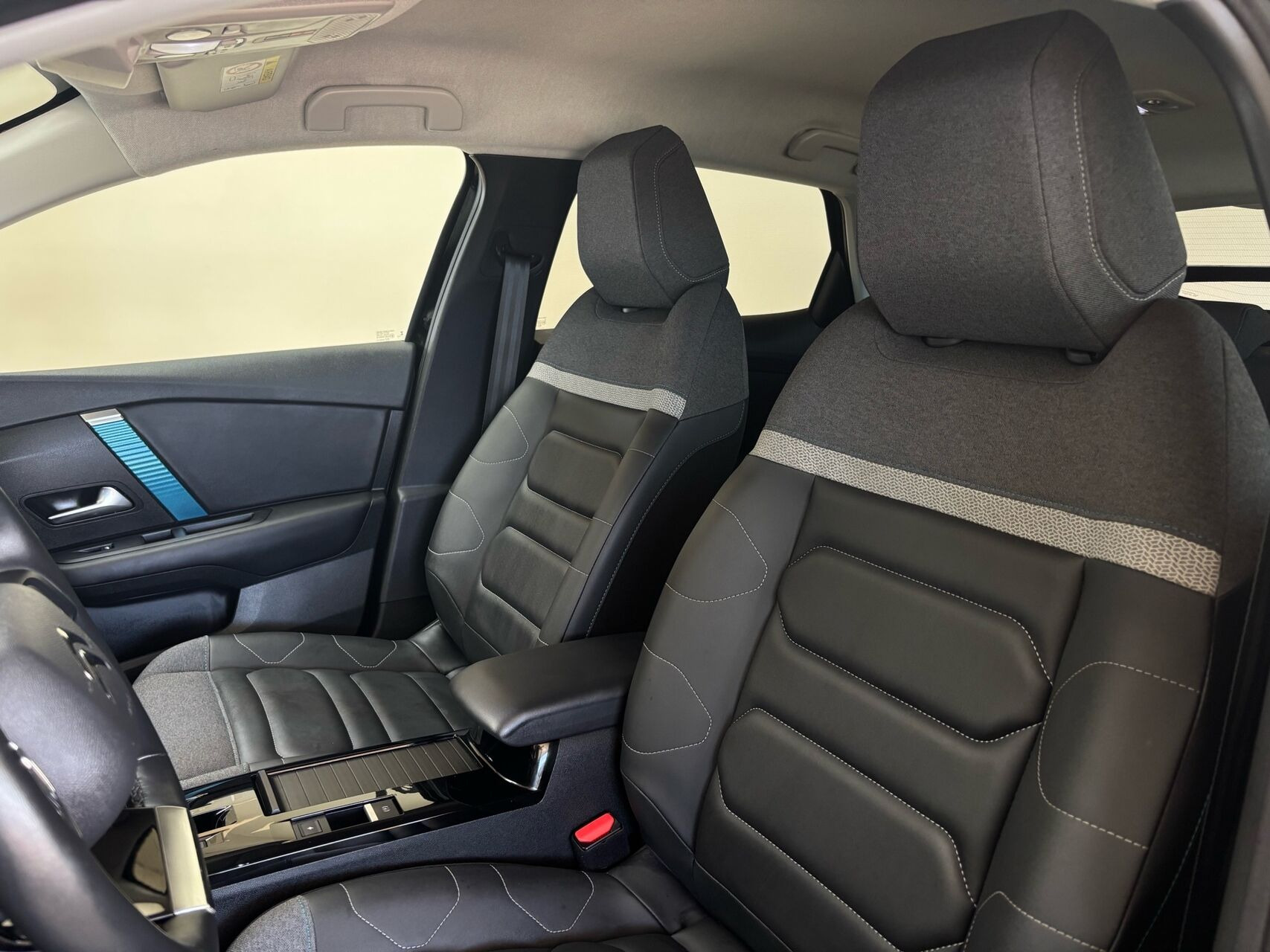 Sort Citroën ë-C4 fra 2023