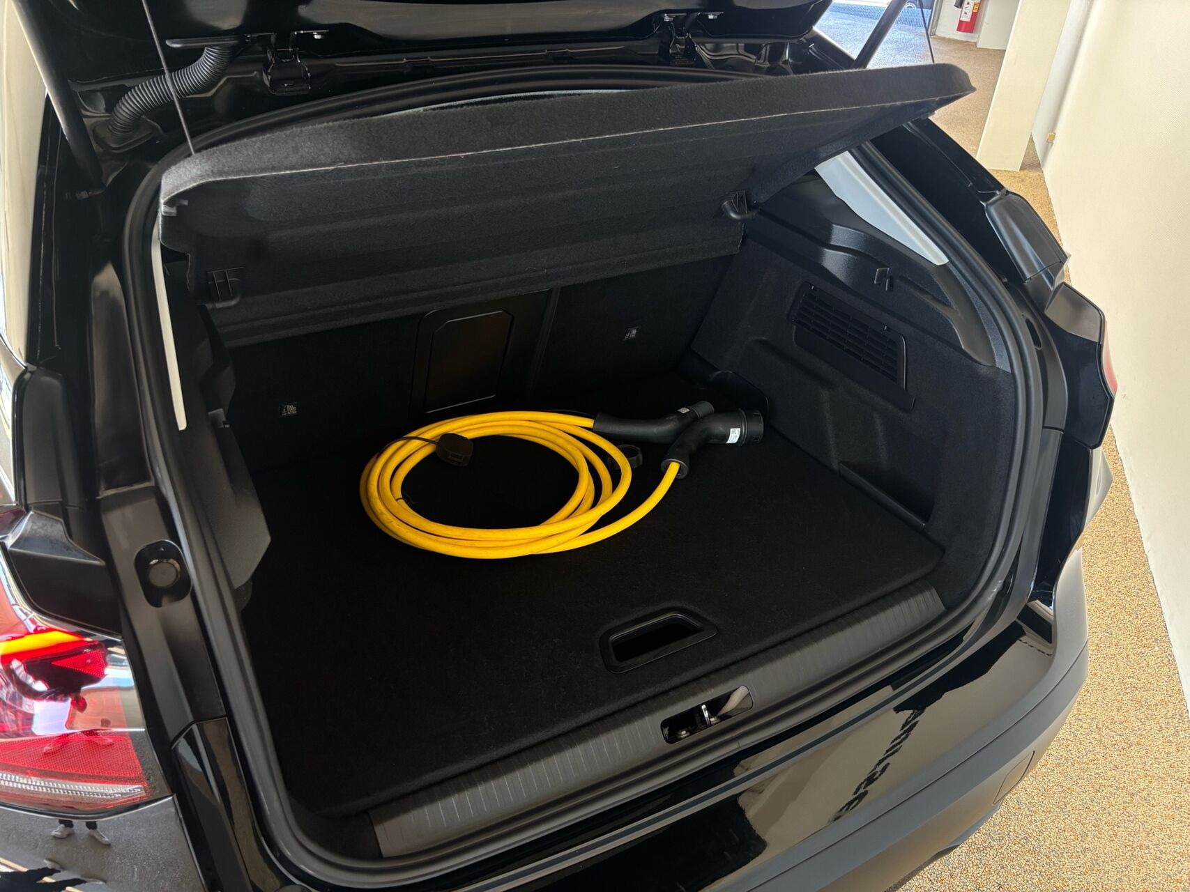 Sort Citroën ë-C4 fra 2023