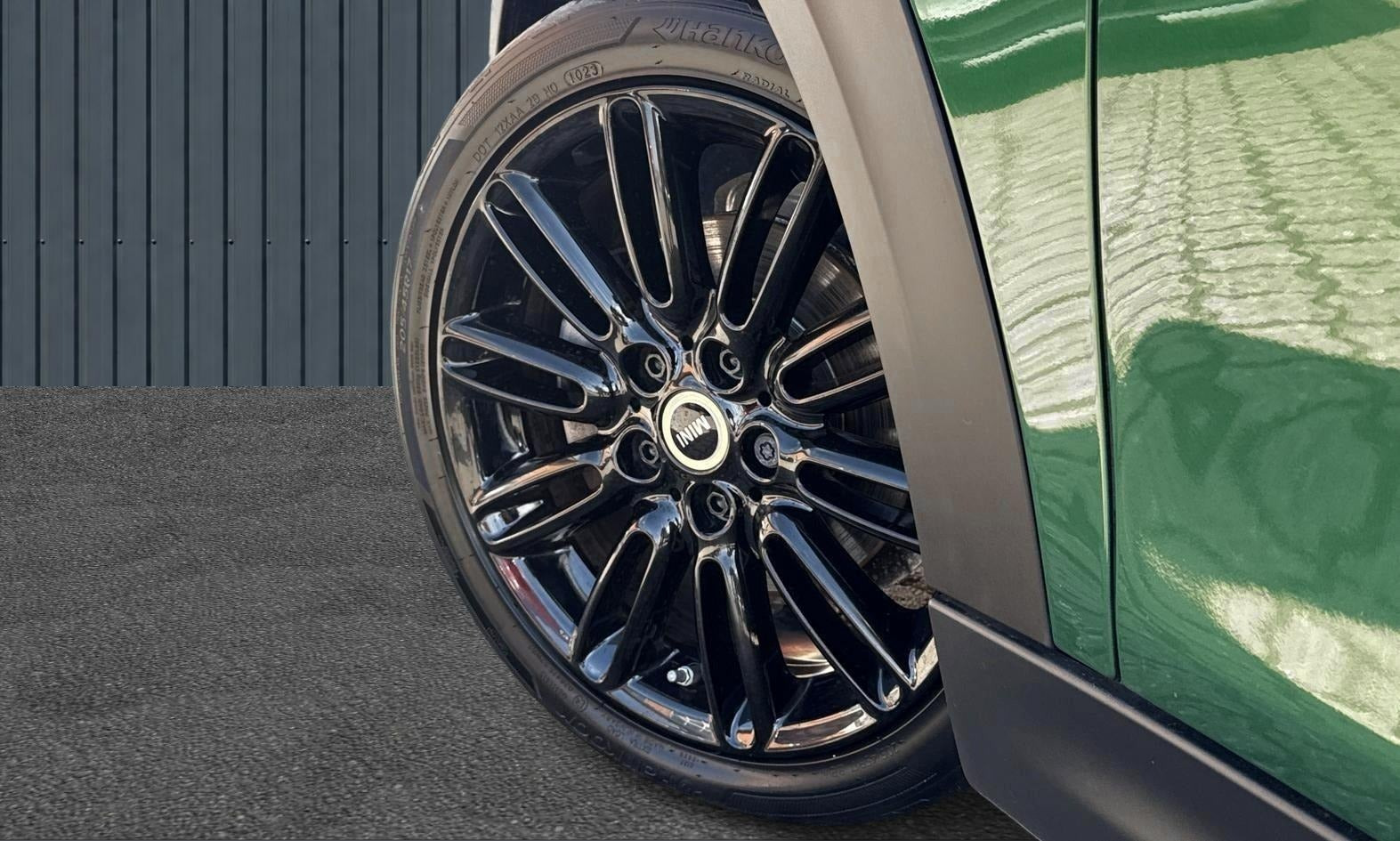 Grøn Mini Cooper SE fra 2023