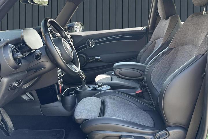 Grøn Mini Cooper SE fra 2023