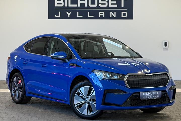 Blå Skoda Enyaq fra 2023