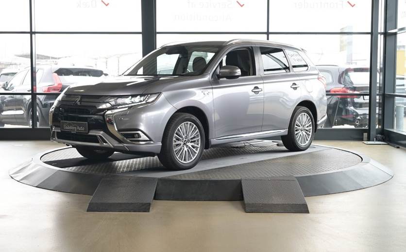 Mitsubishi Outlander 2,4 PHEV Intense CVT 4WD
