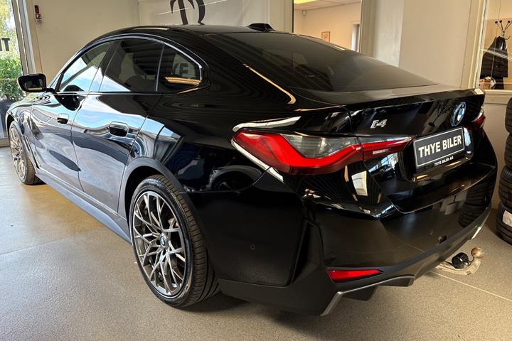 Sort BMW i4 fra 2024