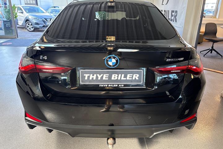 Sort BMW i4 fra 2024