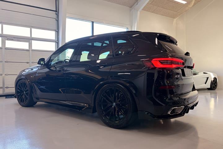 undefined BMW X5 fra 2023