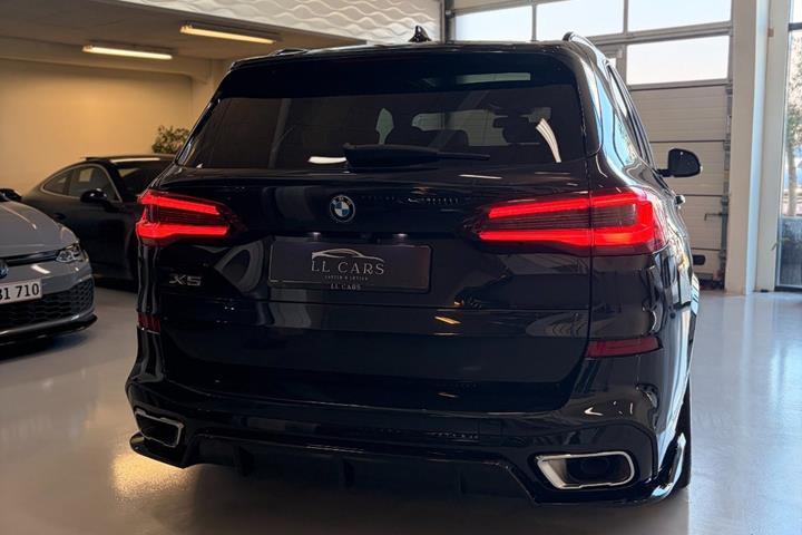 undefined BMW X5 fra 2023