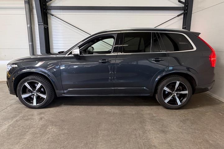 Grå Volvo XC90 fra 2019