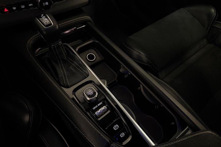 Grå Volvo XC90 fra 2019
