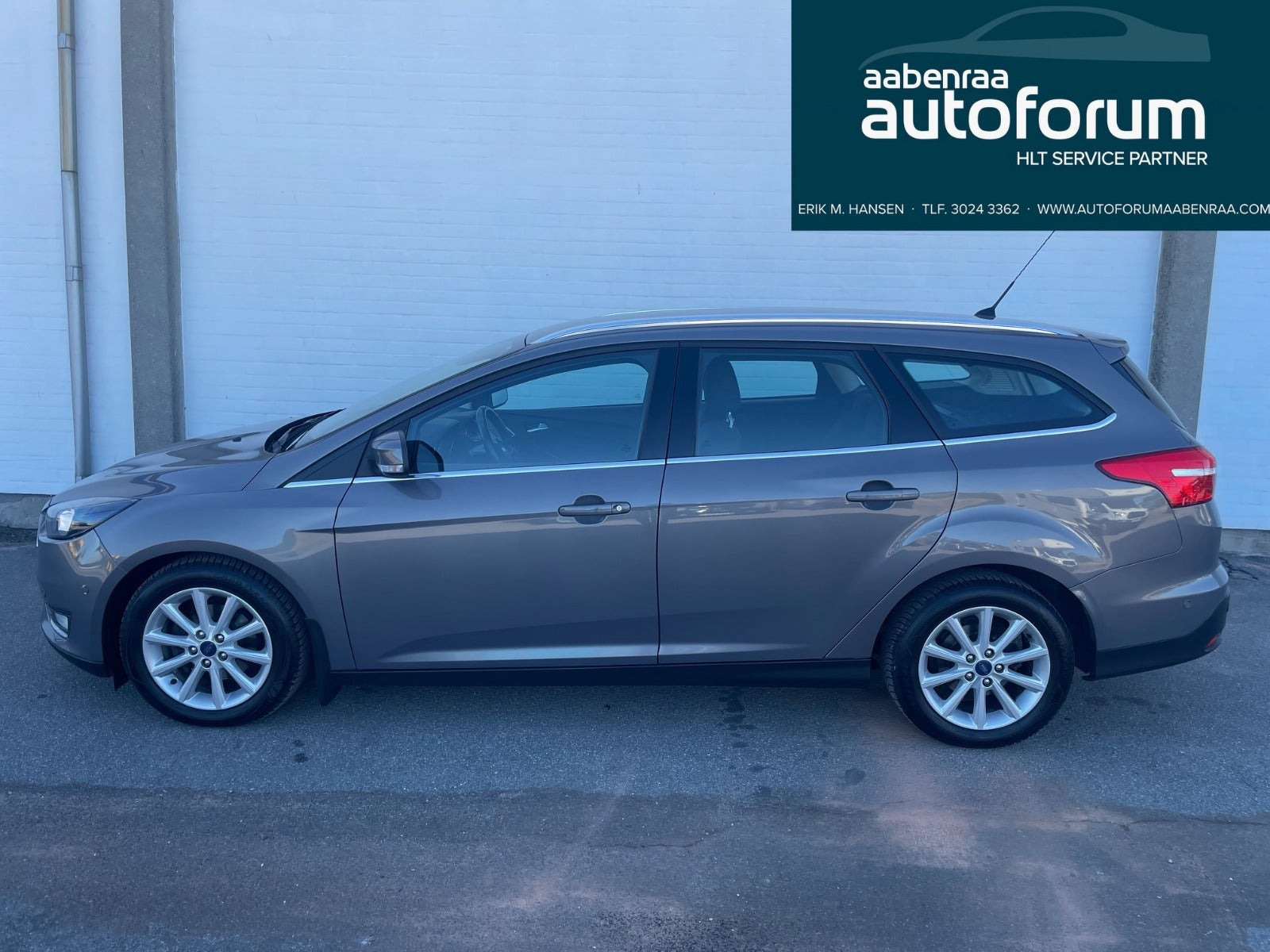 Grå Ford Focus fra 2015
