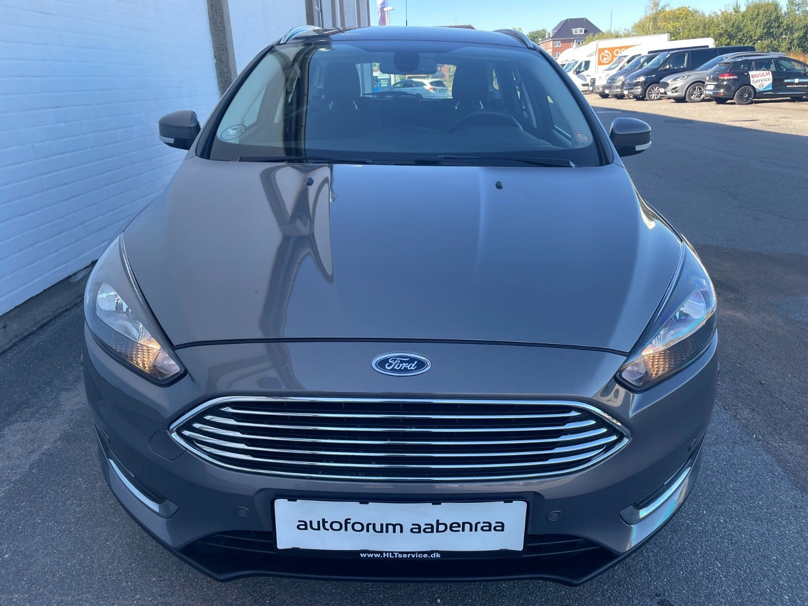 Grå Ford Focus fra 2015