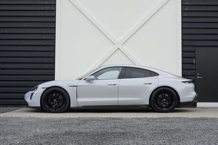 undefined Porsche Taycan GTS fra 2022