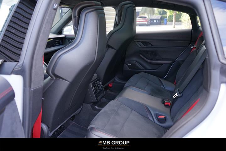 undefined Porsche Taycan GTS fra 2022