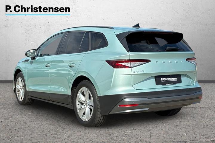 Blå Skoda Enyaq fra 2023