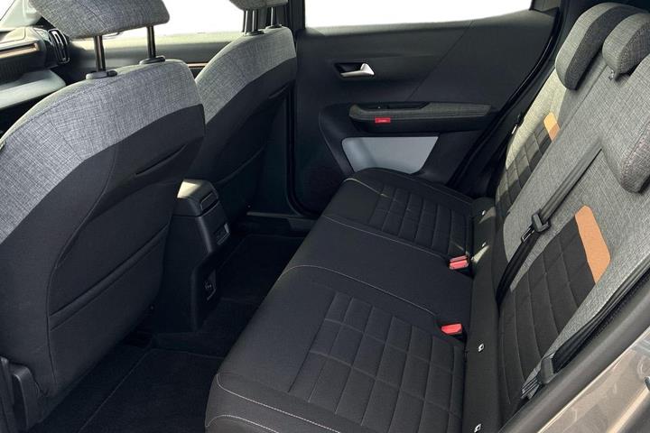 Sølv Citroën e-C3 Aircross fra 2025