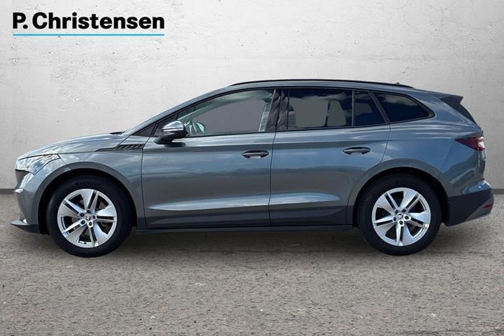 Grå Skoda Enyaq fra 2023