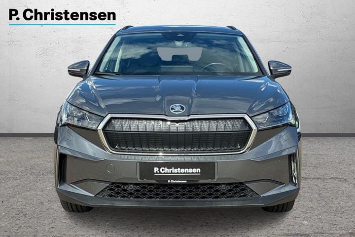 Grå Skoda Enyaq fra 2023