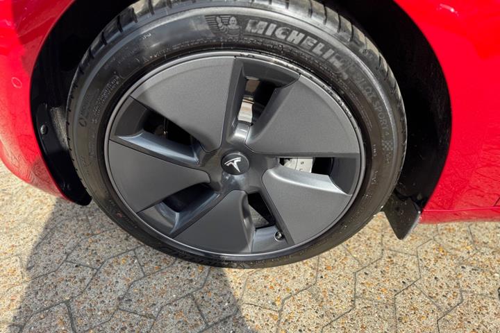undefined Tesla Model 3 fra 2021