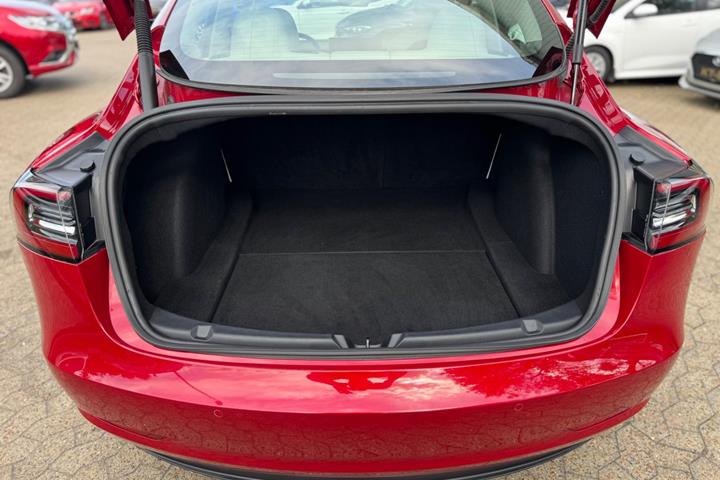 undefined Tesla Model 3 fra 2021
