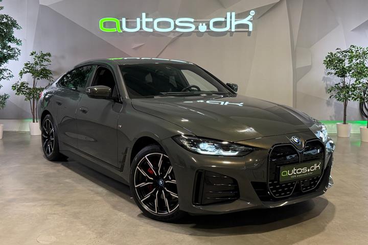 Grå BMW i4 fra 2023