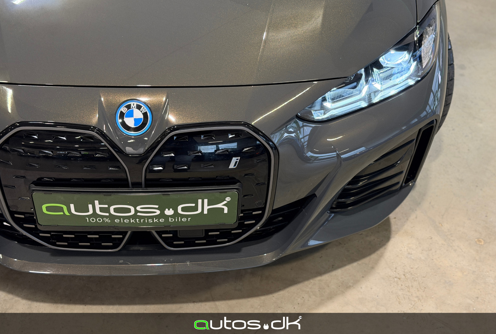 Grå BMW i4 fra 2023