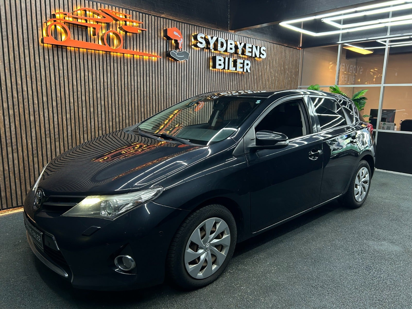 Toyota Auris 1,4 D-4D T2+