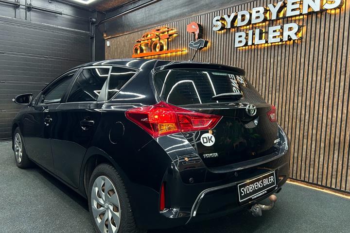 undefined Toyota Auris fra 2013