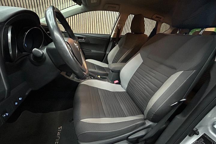 undefined Toyota Auris fra 2016