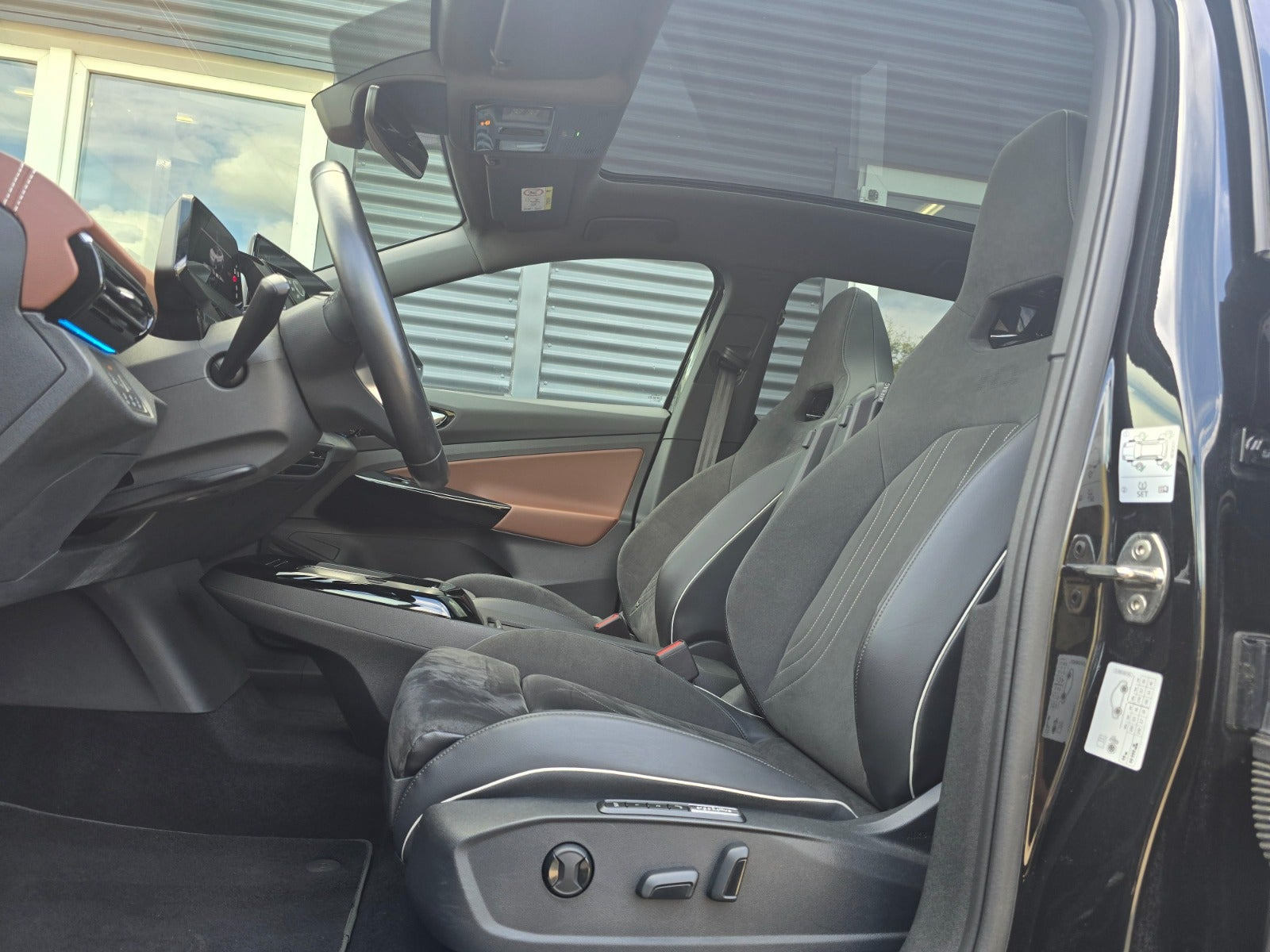 Sort VW ID.4 fra 2023