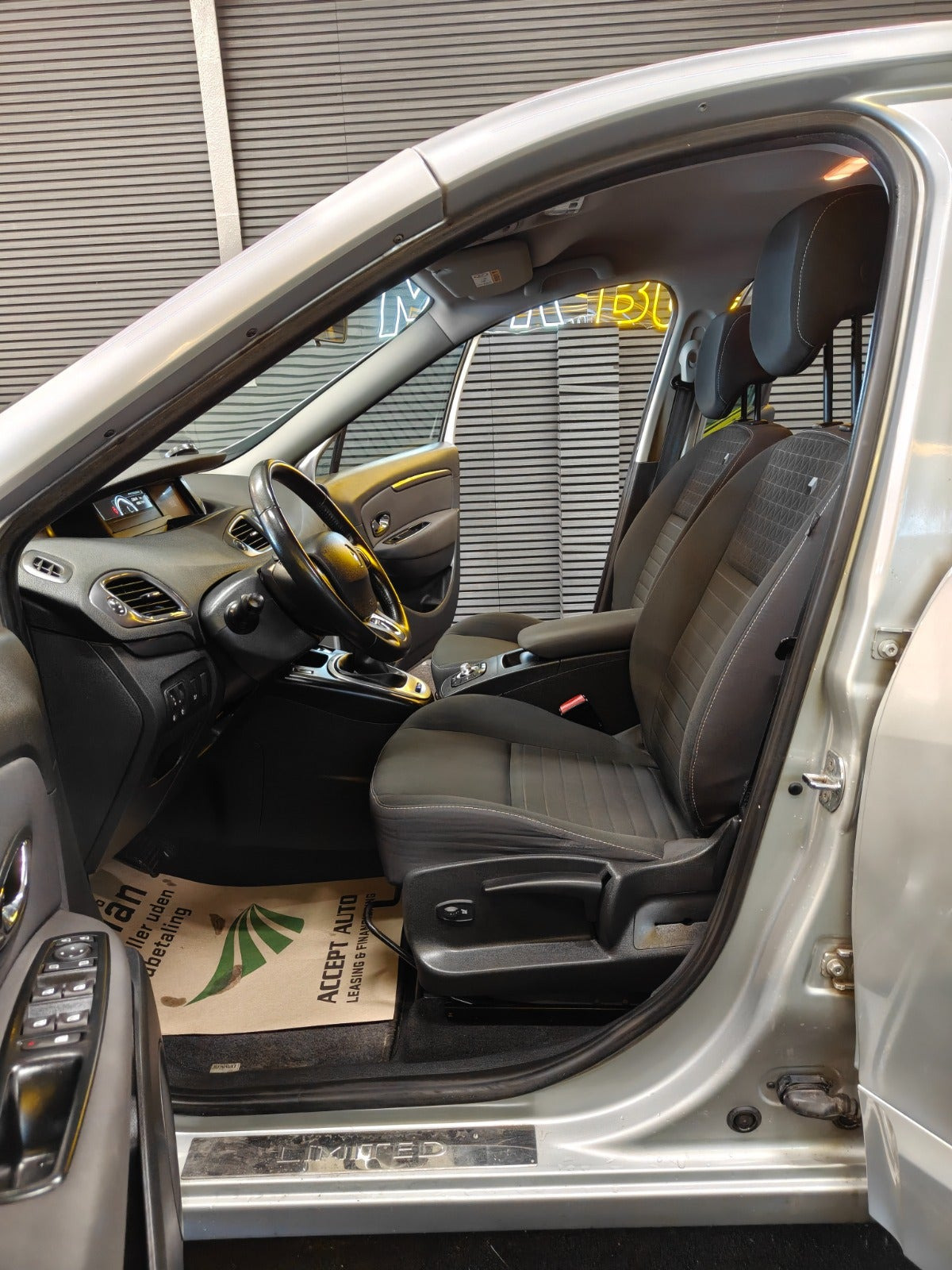 undefined Renault Scenic III fra 2014