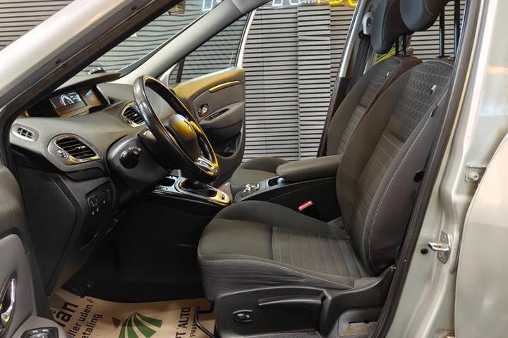 undefined Renault Scenic III fra 2014
