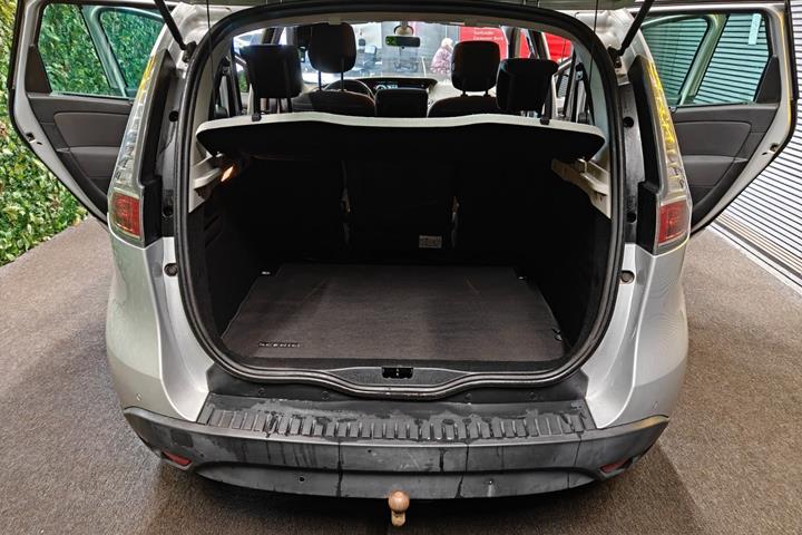 undefined Renault Scenic III fra 2014