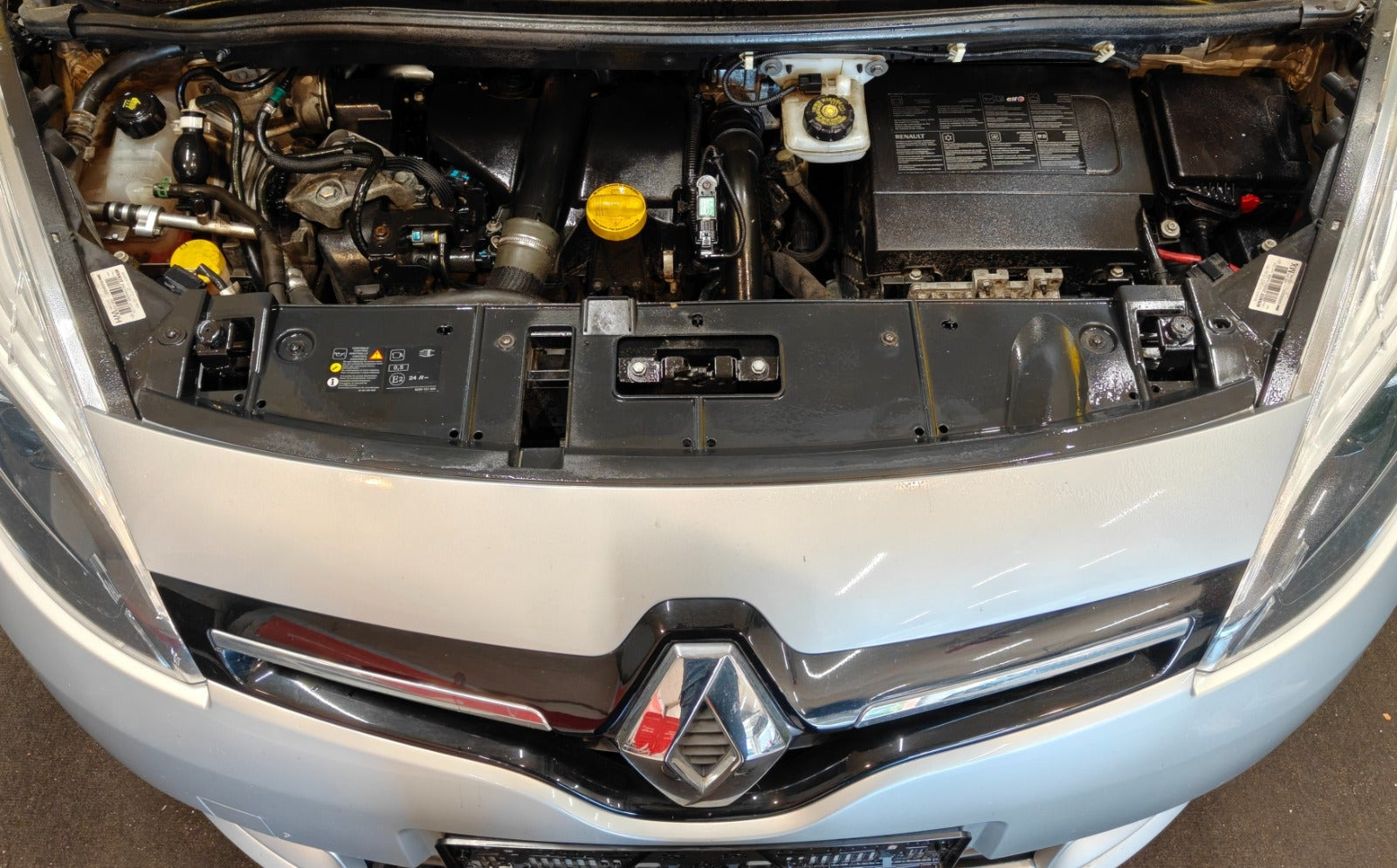 undefined Renault Scenic III fra 2014