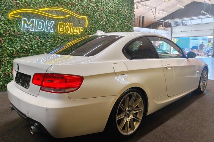undefined BMW 335d fra 2008 set udefra