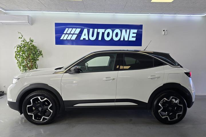 Hvid Opel Mokka fra 2023