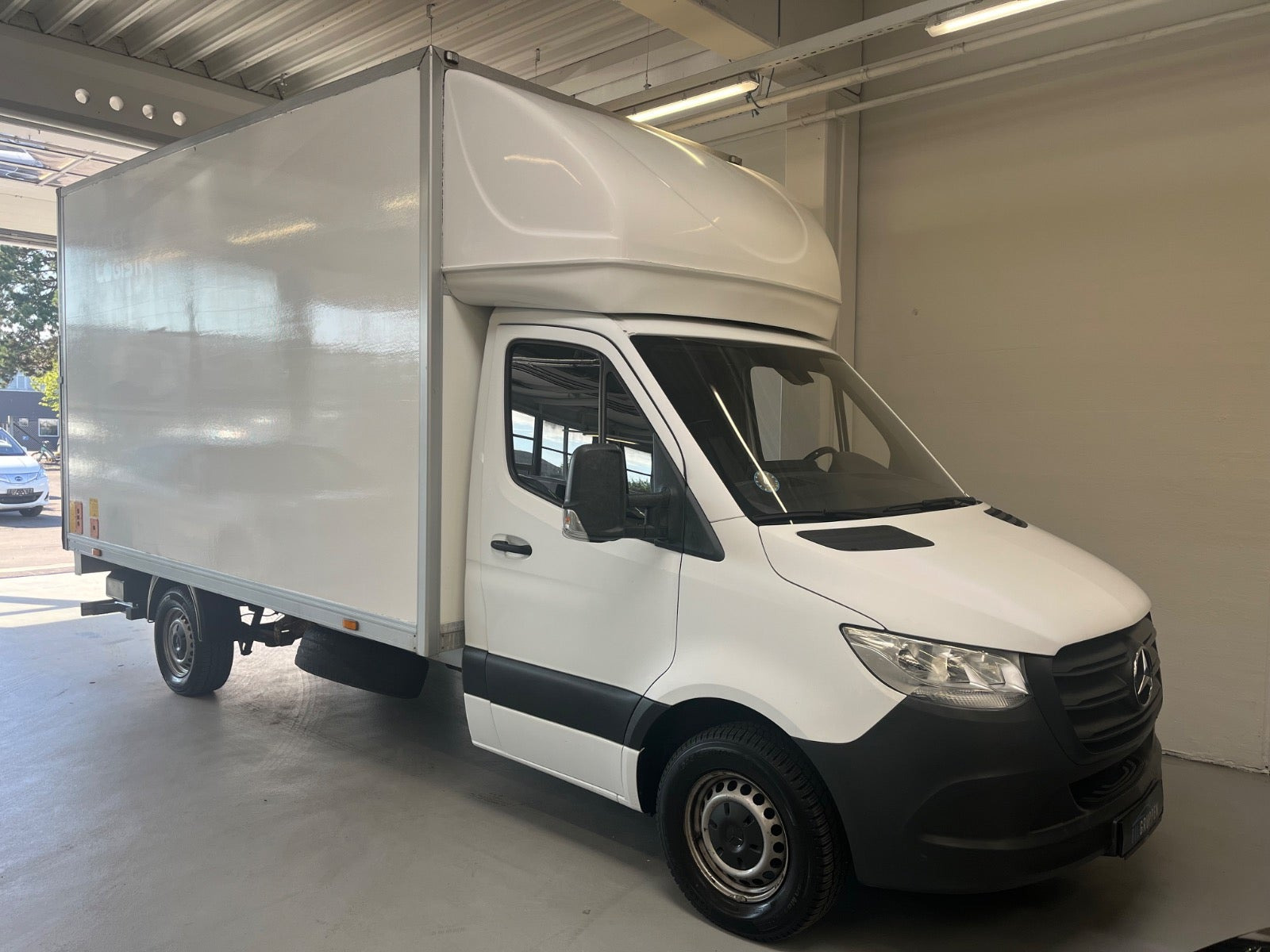 Hvid Mercedes Sprinter 316 fra 2019