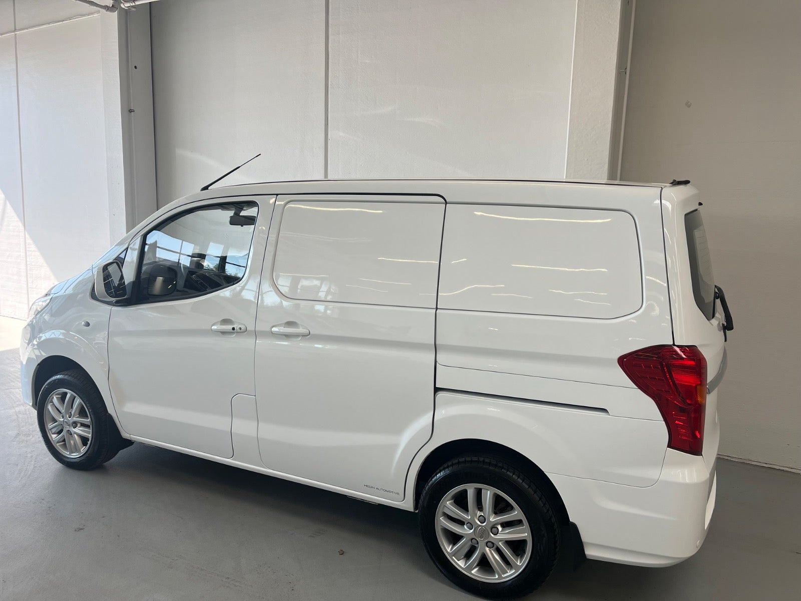 Hvid BYD eTP3 fra 2024