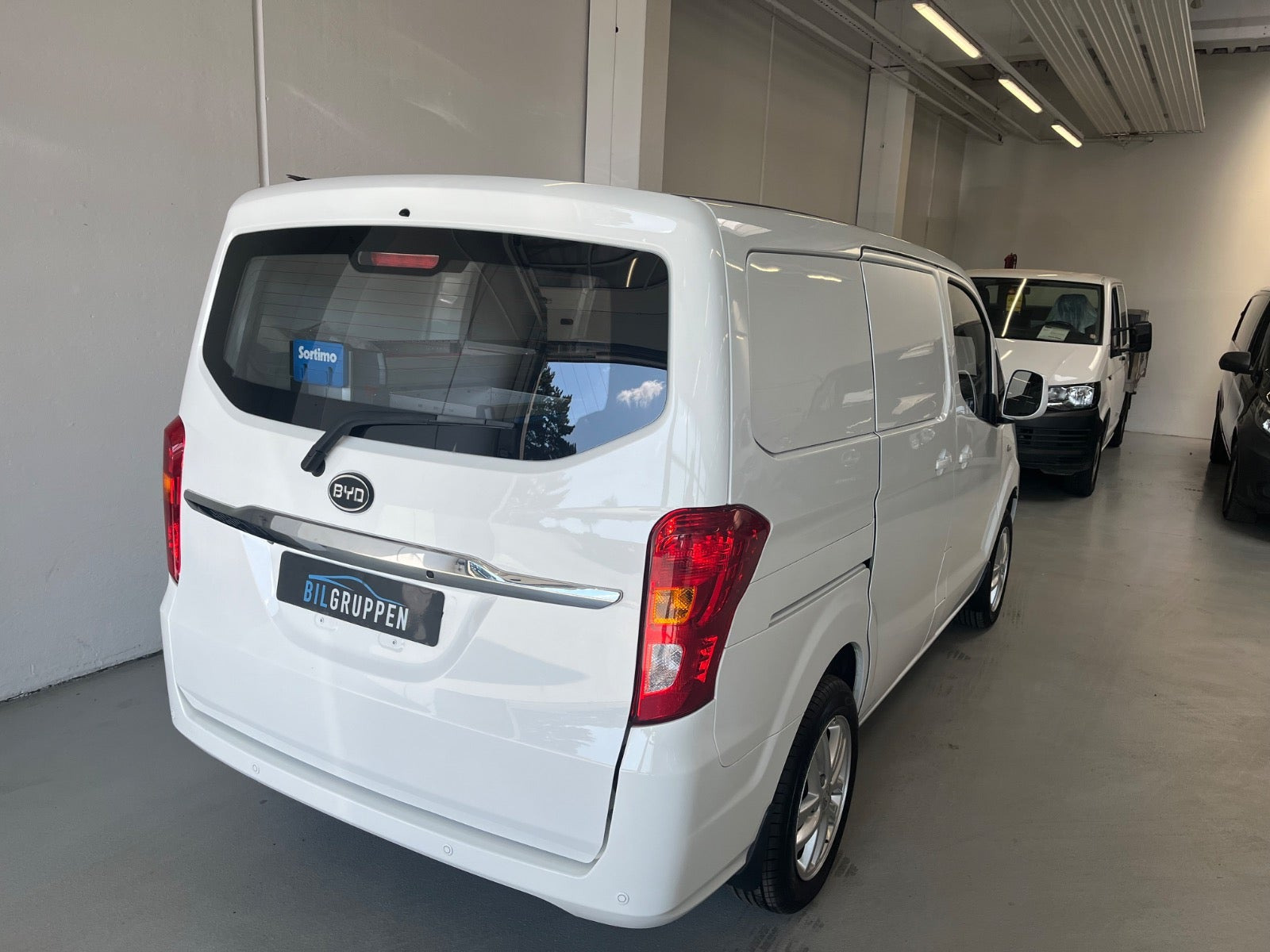 Hvid BYD eTP3 fra 2024