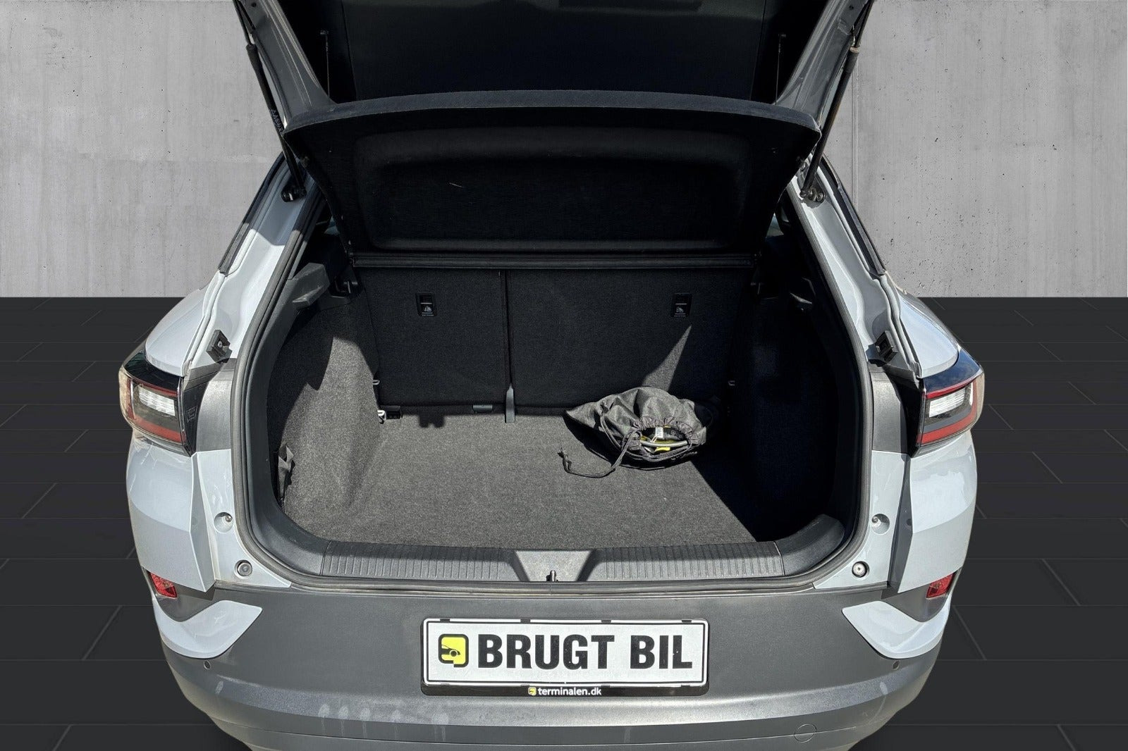 Grå VW ID.4 fra 2023