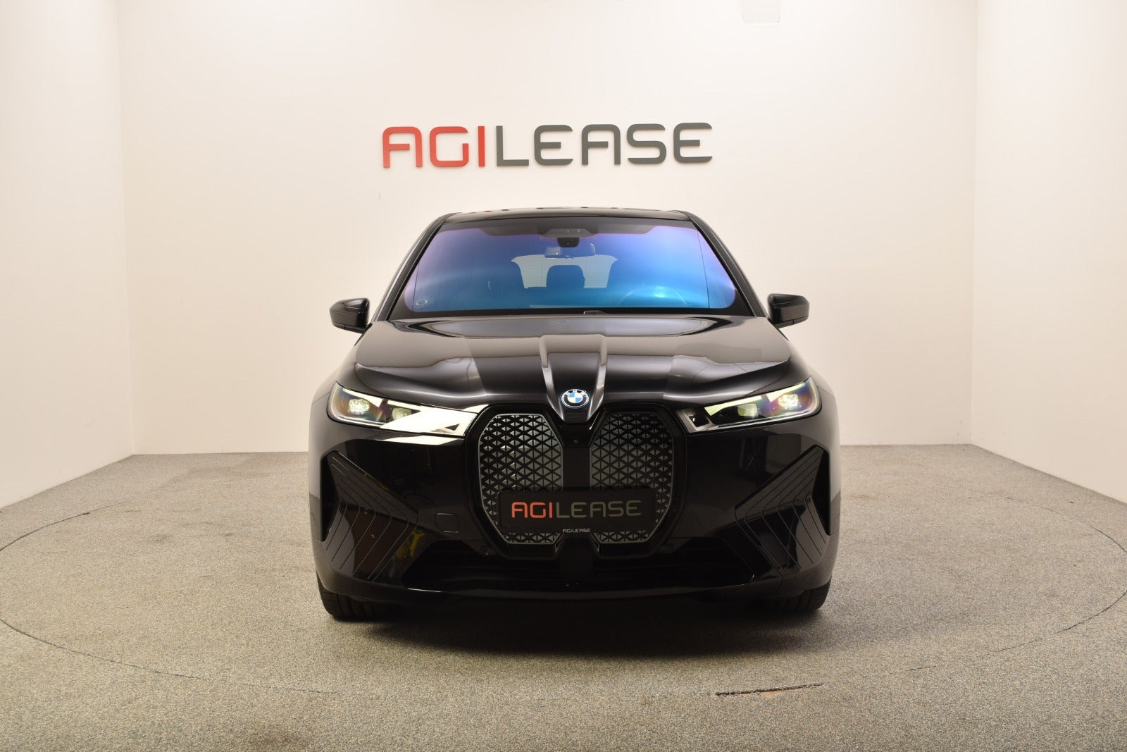 Sort BMW iX fra 2022