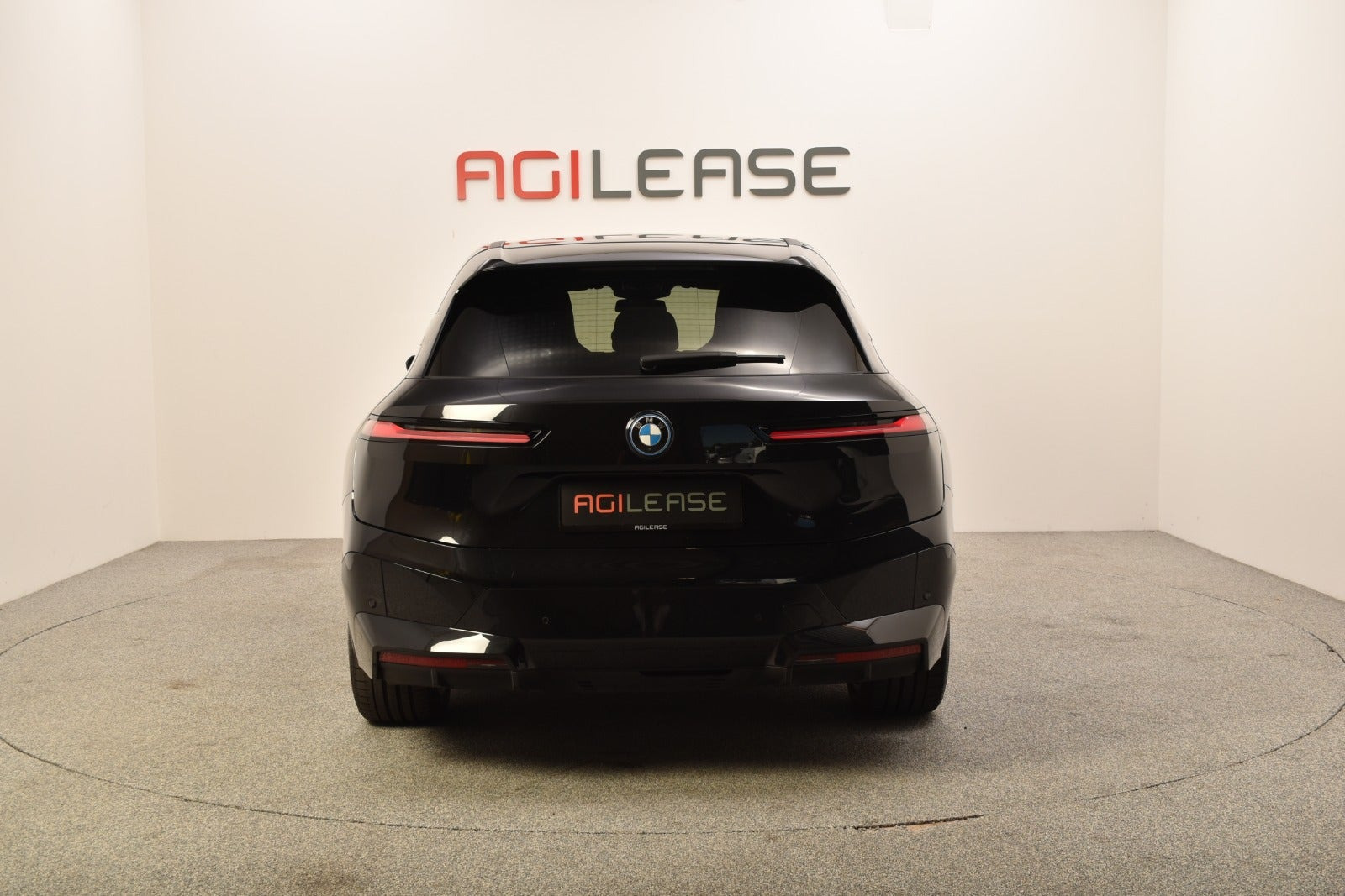 Sort BMW iX fra 2022