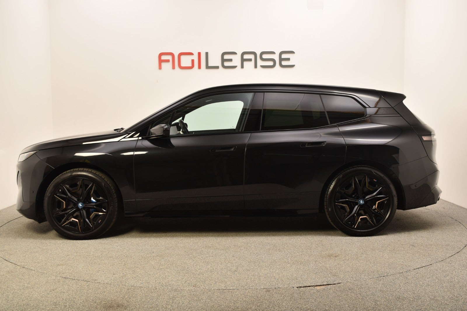 Sort BMW iX fra 2022