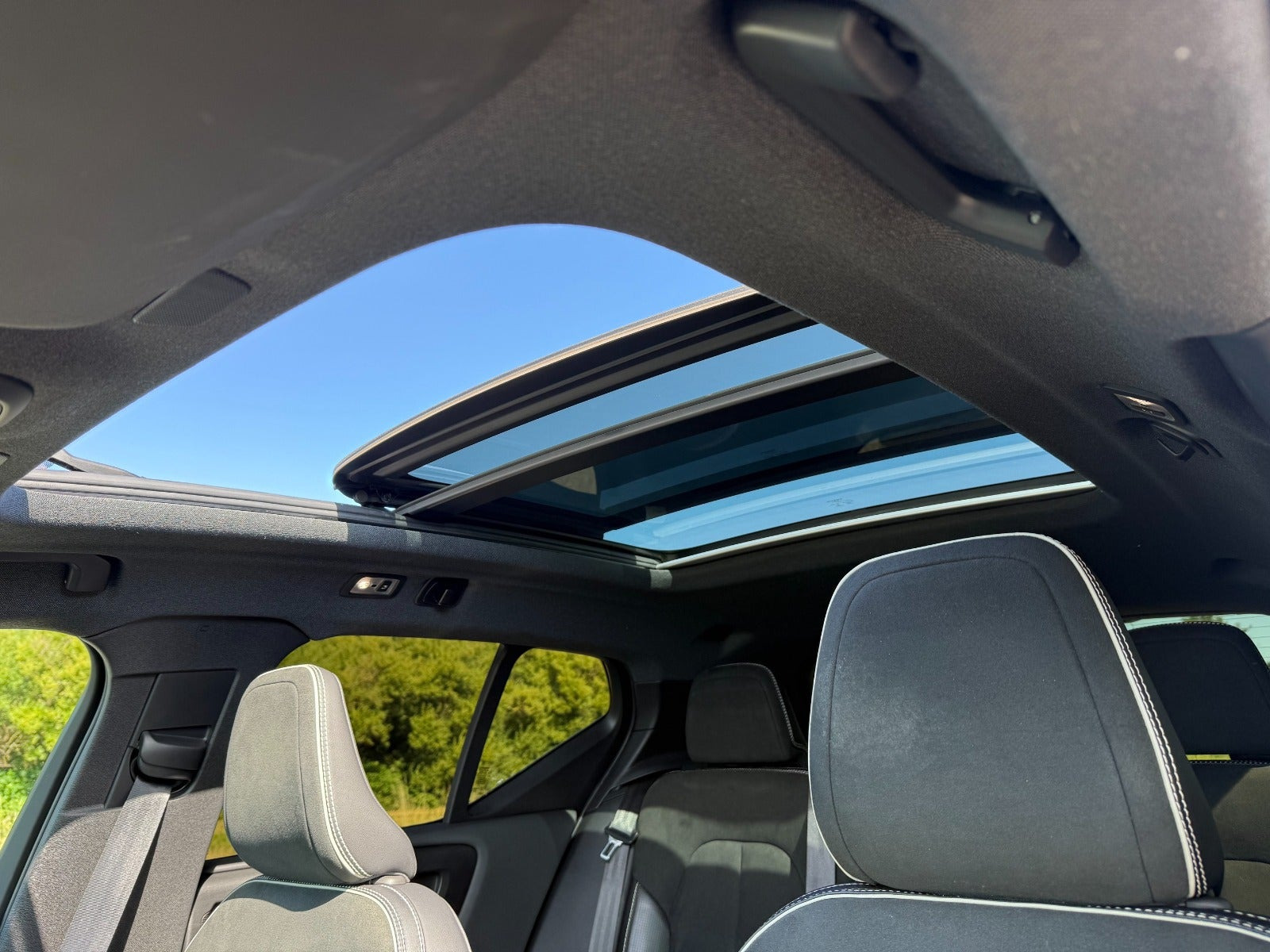 Sort Volvo XC40 fra 2019