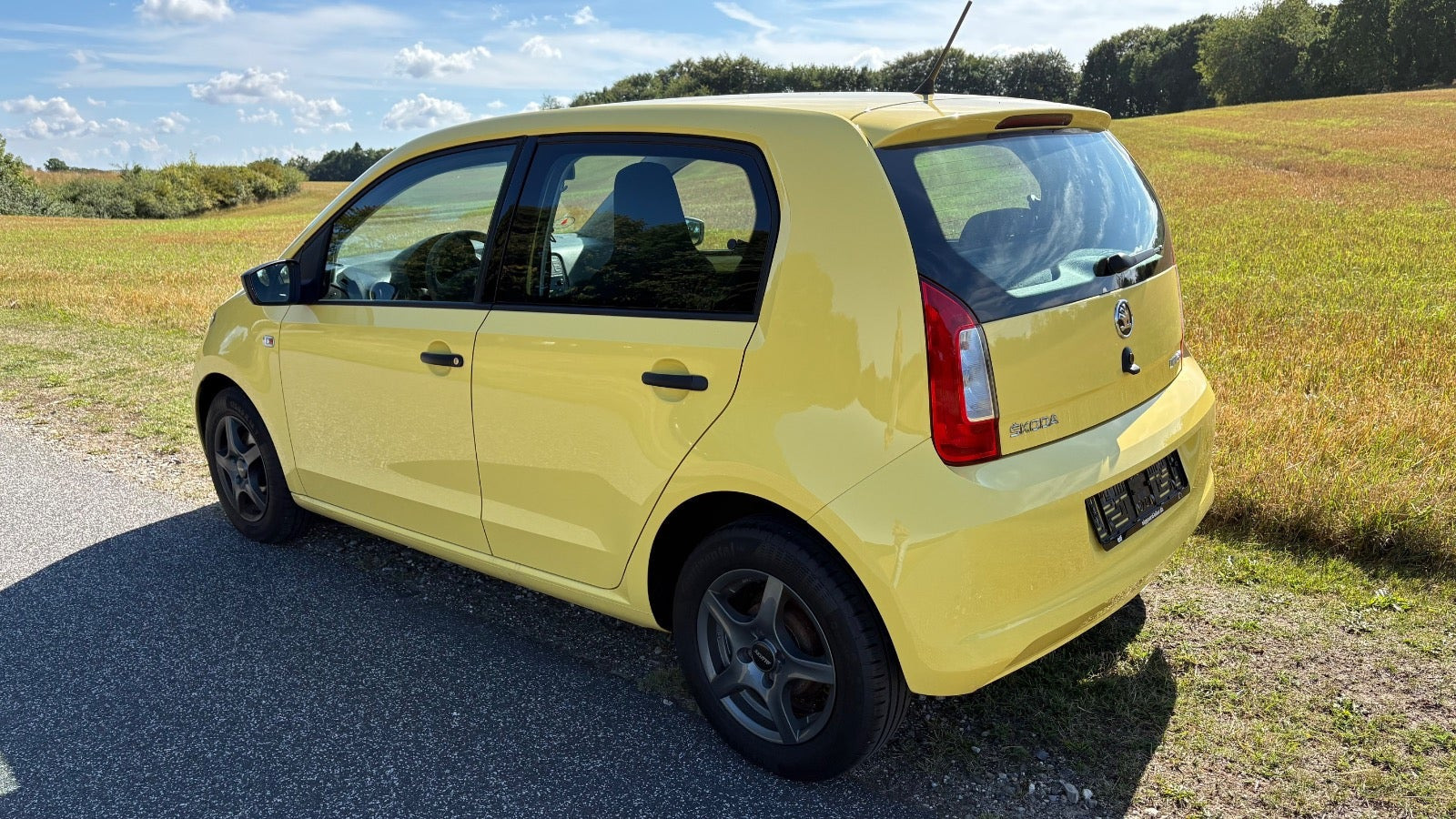 Gul Skoda Citigo fra 2019