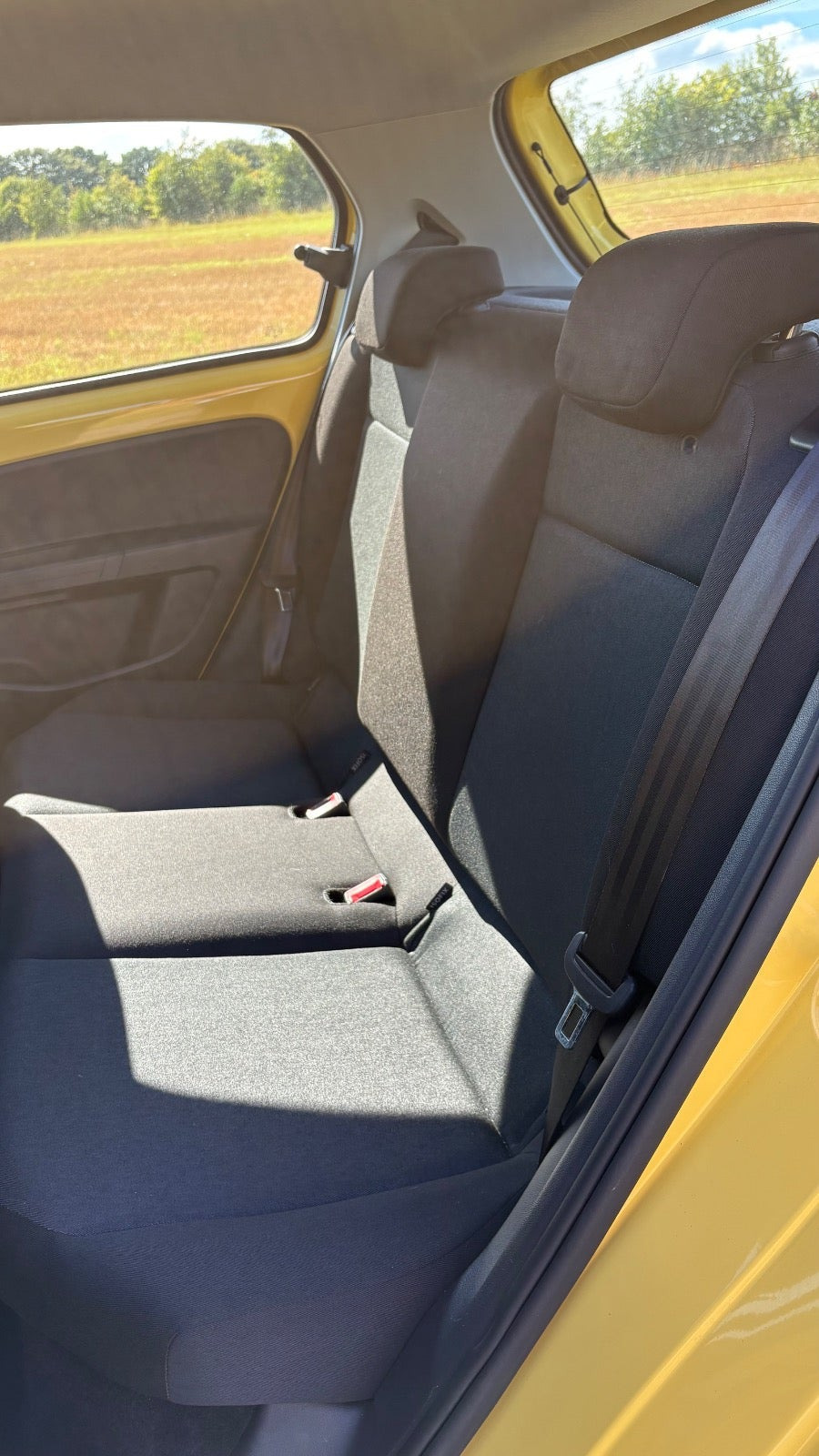 Gul Skoda Citigo fra 2019